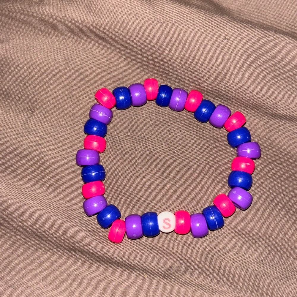 S bracelet
